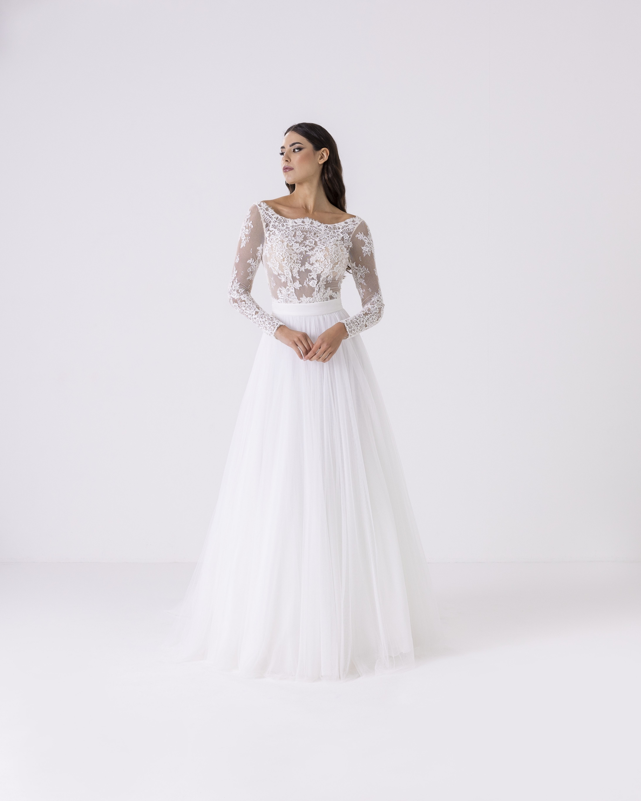 NEBBIA-BODY-E-GONNA-Front-scaled-1